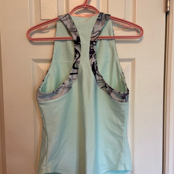 NWOT Under Armour Athletic Tank - Picture 6 of 7